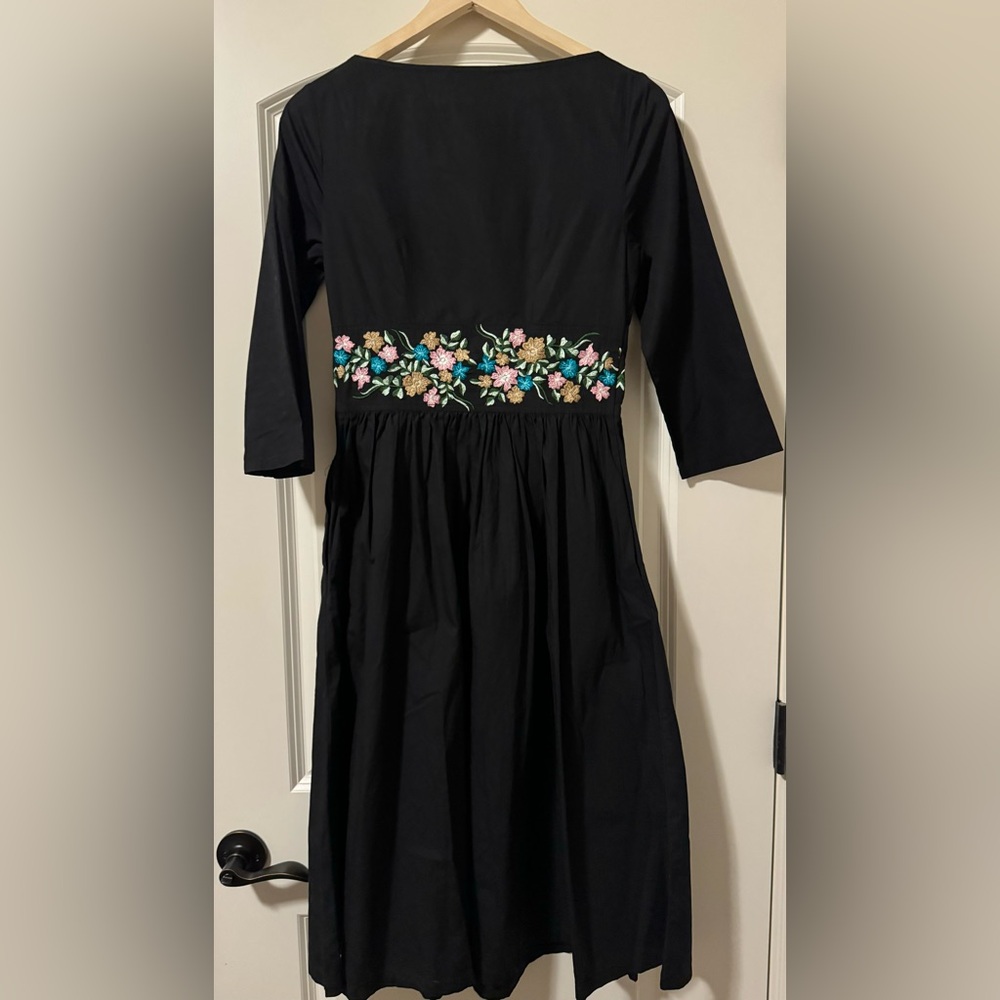 Eshakti Black Midi Dress w/ floral embroidered waist Size 4